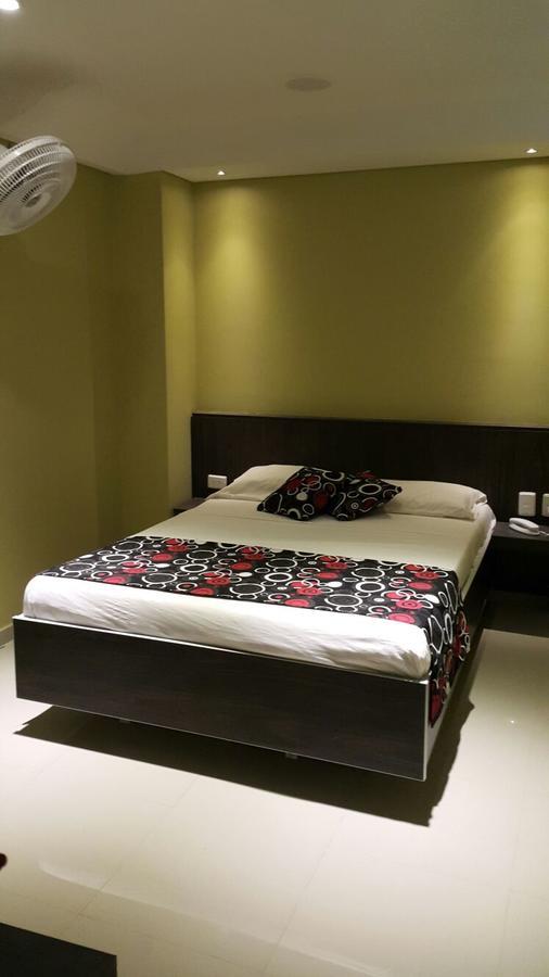 Hotel 56 Avenue Plaza 巴兰基亚 外观 照片